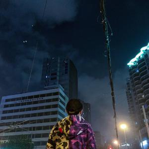 女生张开腿让男生甬的视频
